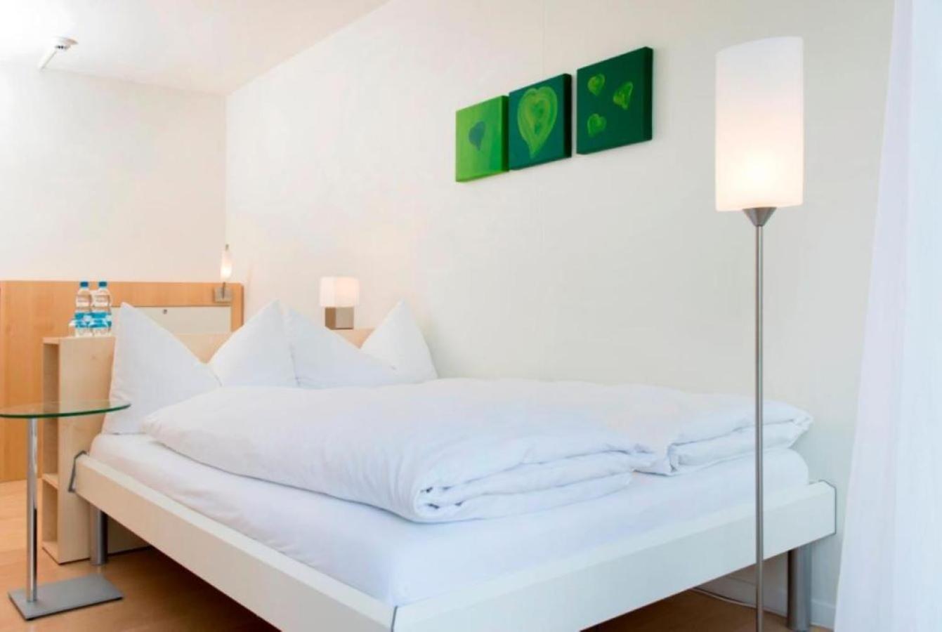 Hotel Seaside Spiez Ruang foto