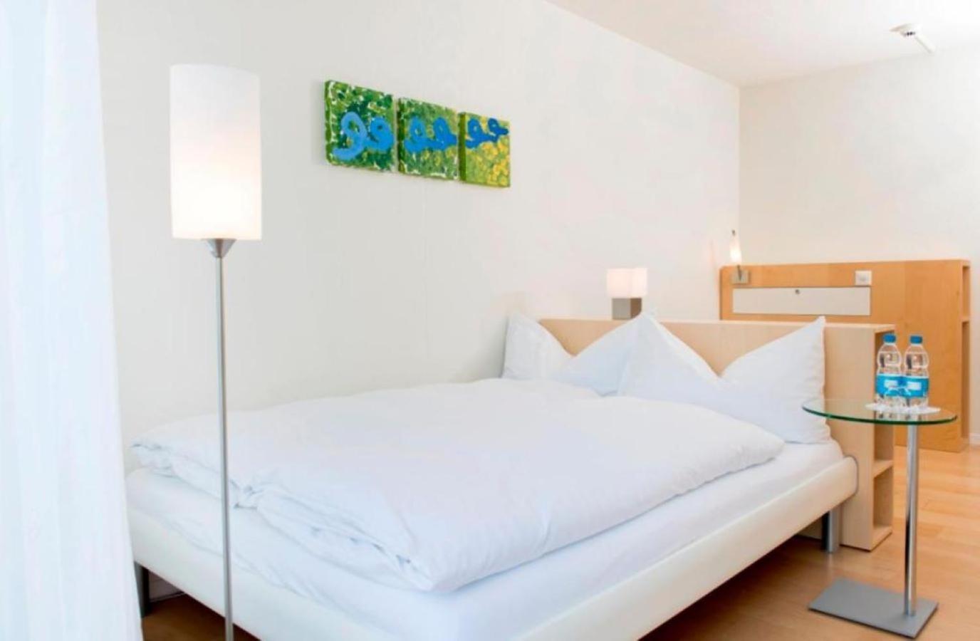 Hotel Seaside Spiez Ruang foto
